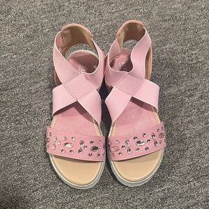 Reaction Kenneth Cole Pink Sandals